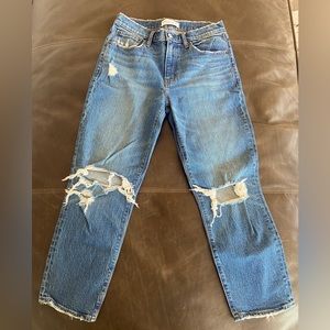 Abercrombie The Boyfriend Mid Rise Cropped Jean Sz 28
